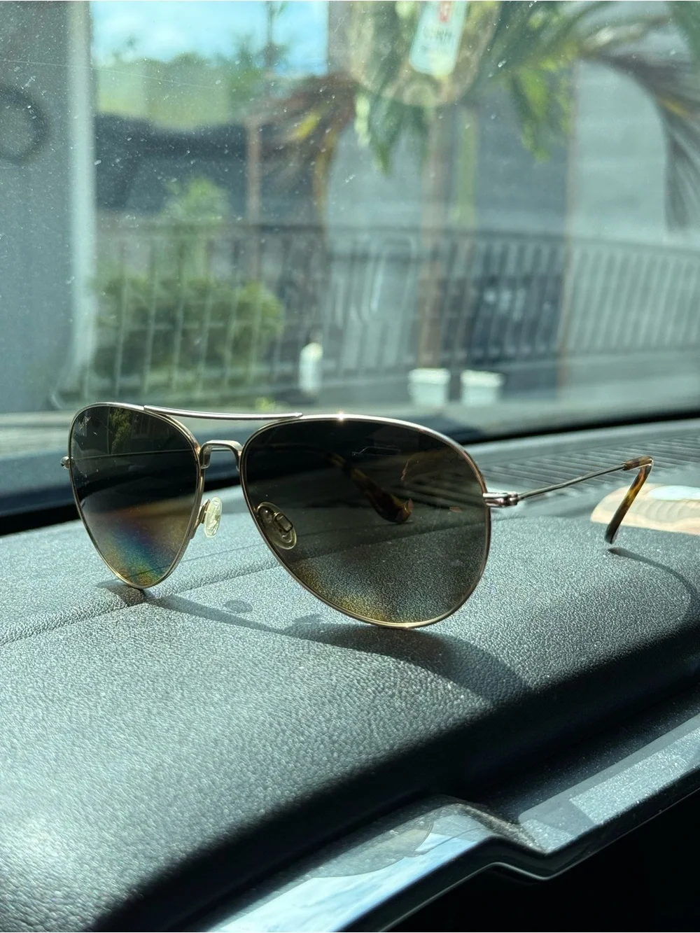 Maui Jims Aviator Sunglasses - Gold Frame with Gradient Brown Lenses